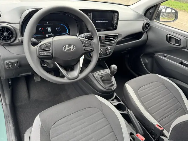 Hyundai i10 1.0 Comfort 2025 Benzine 12