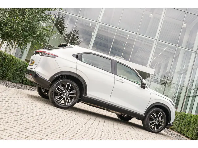 Honda HR-V 1.5i e:HEV ELEGANCE 2022 Hybride Benzine 10