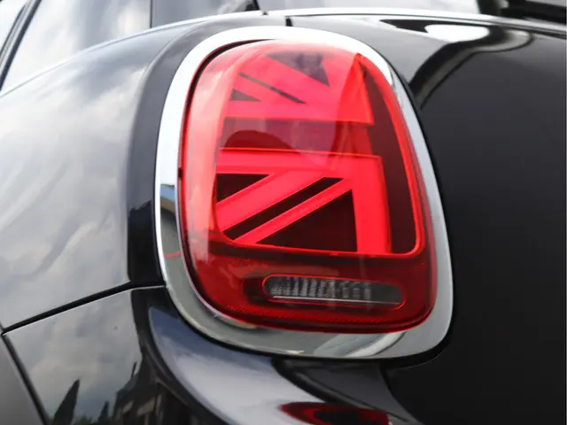 MINI Cooper 1.5 Salt 2021 Benzine 14