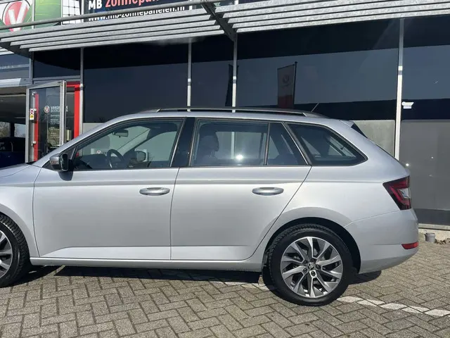 Škoda Fabia Combi 1.0 TSI Business Edition 2021 Benzine 22