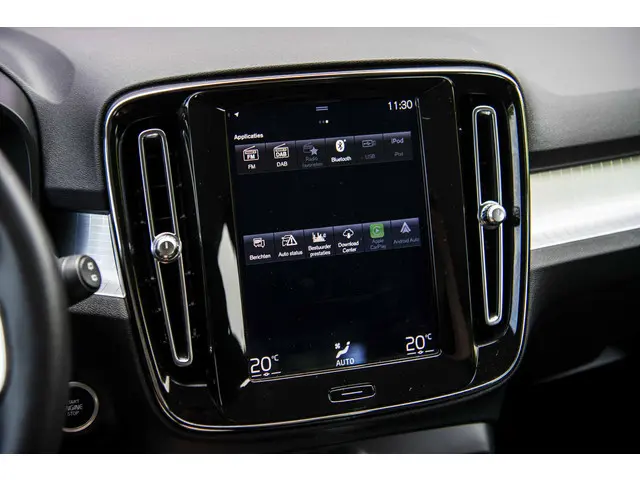 Volvo XC40 1.5 T2 Business Pro 2020 Benzine 24