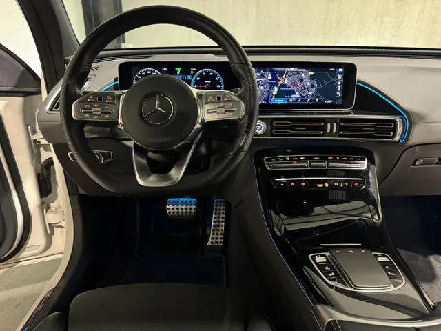 Mercedes-Benz EQC 400 4MATIC AMG 80 kWh 2020 Elektrisch 4
