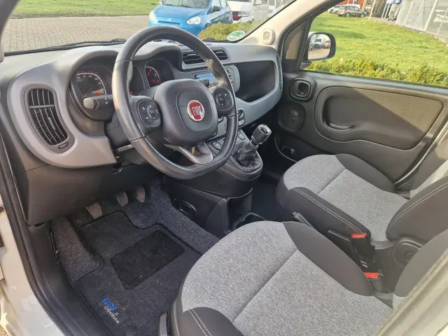 Fiat Panda 1.2 Lounge 2020 Benzine 2