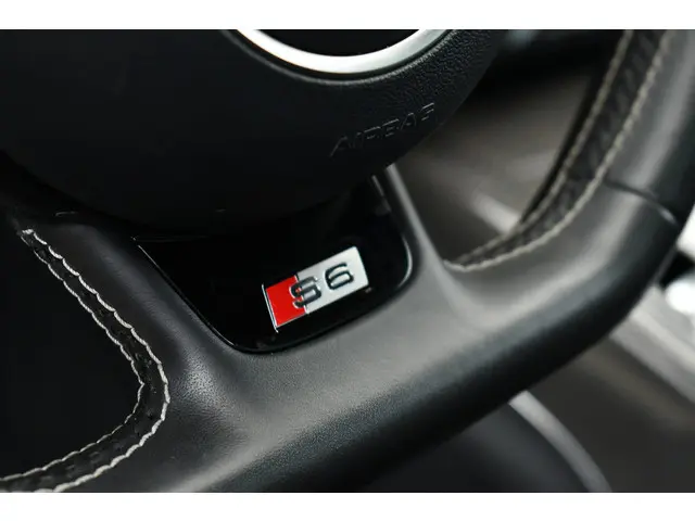 Audi S6 Avant 4.0 TFSI 450pk quattro 2016 Benzine 91