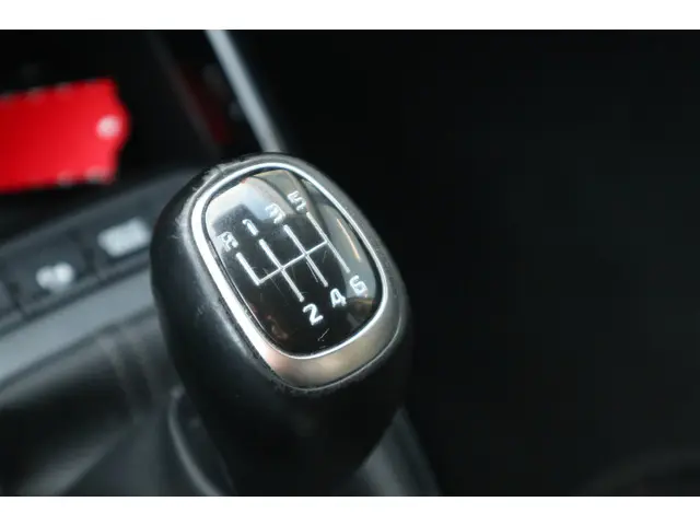 Kia Rio 1.0 T-GDi MHEV DynamicPlusLine 2021 Benzine 27