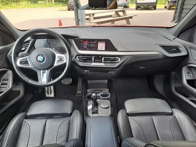 BMW 1 Serie 118i High Executive 2019 Benzine 5