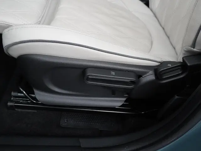 MINI Countryman Cooper SE ALL4 2022 Hybride Benzine 25