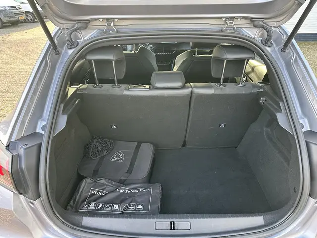 Peugeot e-208 EV GT Pack 136 PK 2022 Elektrisch 34