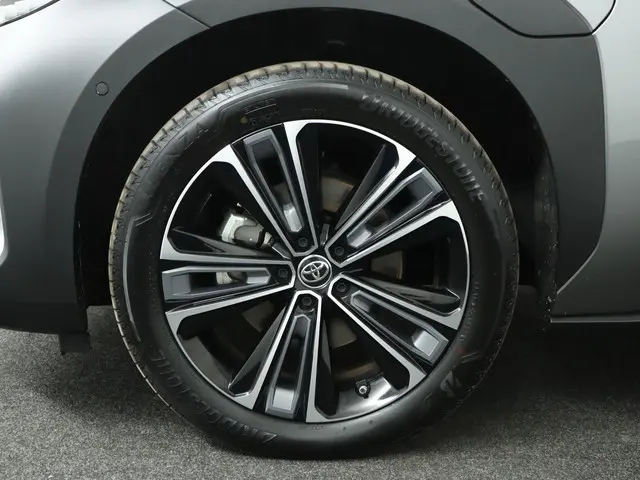 Toyota bZ4X Premium 71 kWh 2023 Elektrisch 38