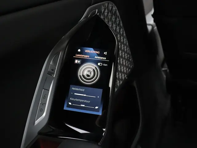 BMW i7 xDrive60 106 kWh 2024 Elektrisch 32