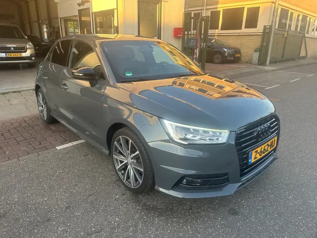 Audi A1 Sportback 2