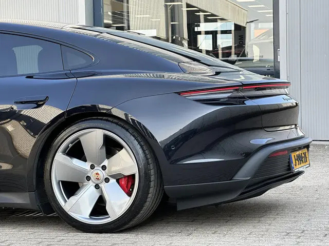 Porsche Taycan 4S Performance 84 kWh 2020 Elektrisch 21