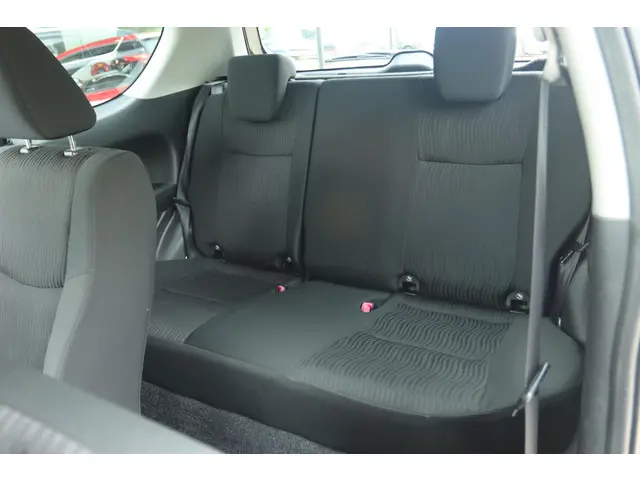 Suzuki Swift 1.2 COMFORT EASSS 2012 Benzine 16