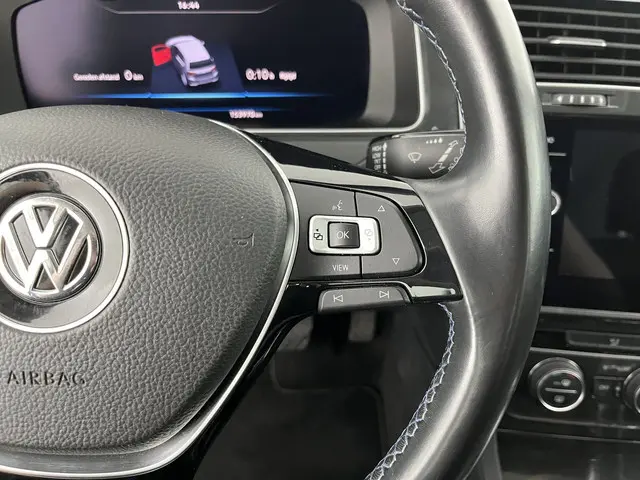 Volkswagen e-Golf {SOH-88%} 2019 Elektrisch 18