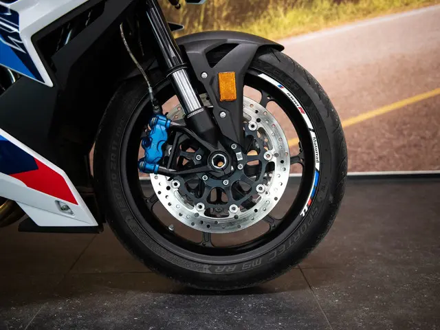 BMW M 1000 R Sport Akrapovic - Keyless 2023 Benzine 18