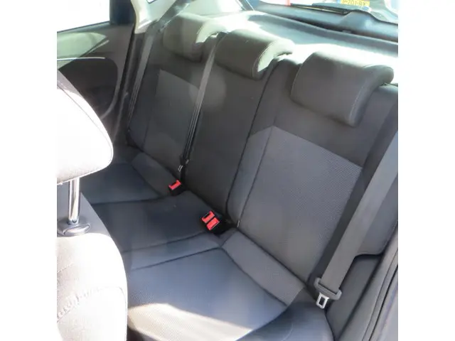 Volkswagen Polo 1.2 TSI Highline 2015 Benzine 6