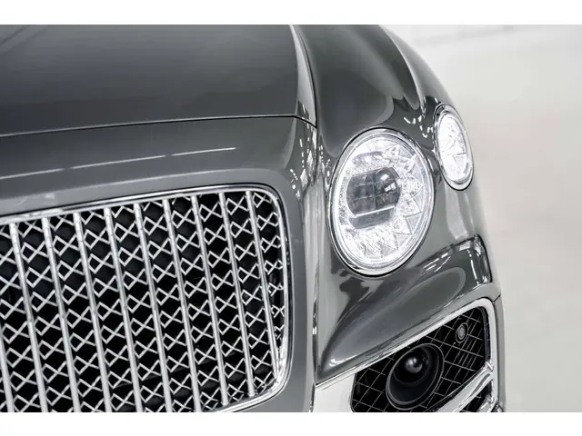 Bentley Flying Spur 4.0 V8 2021 Benzine 22