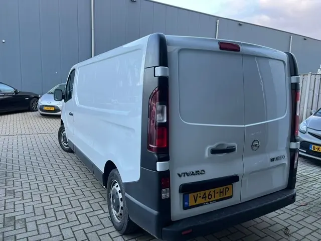 Opel Vivaro 1.6 CDTI L2H1 Ed Eco 2017 Diesel 10
