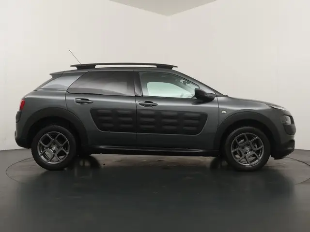 Citroën C4 Cactus 1.2 PureTech Shine 2016 Benzine 6
