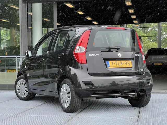 Suzuki Splash 1.0 VVT Comfort EASSS 2014 Benzine 6