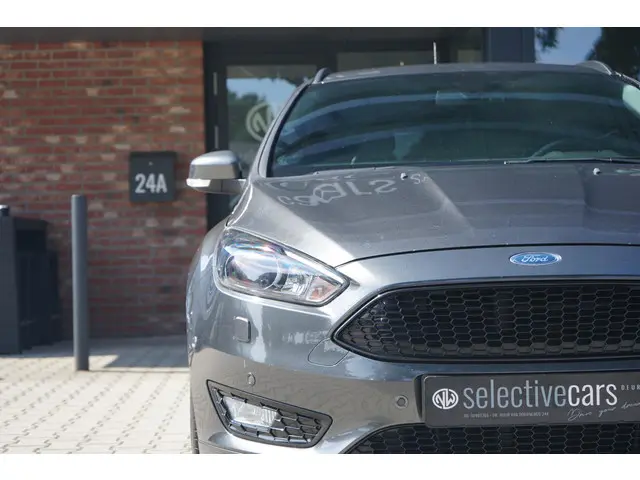 Ford Focus Wagon 1.5 ST-Line 2017 Benzine 31
