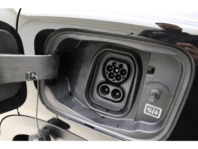 Citroën ë-C4 Feel 136pk 50 kWh 2023 Elektrisch 18