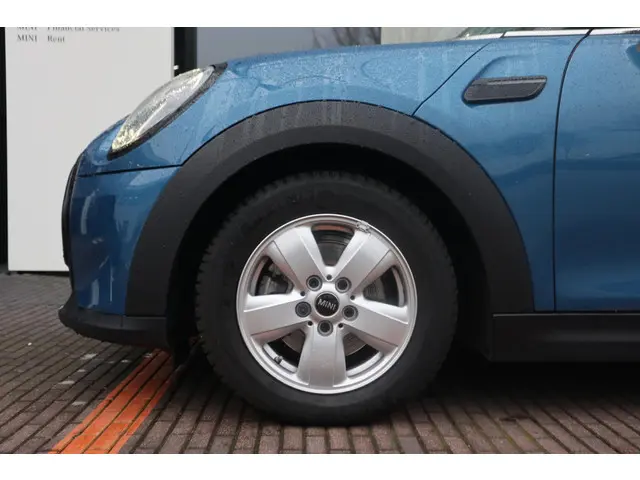 MINI 3-Deurs Cooper 2021 Benzine 7