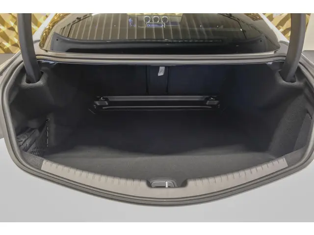 Mercedes-Benz CLE Coupé CLE200 AMG 204pk 2024 Benzine 33