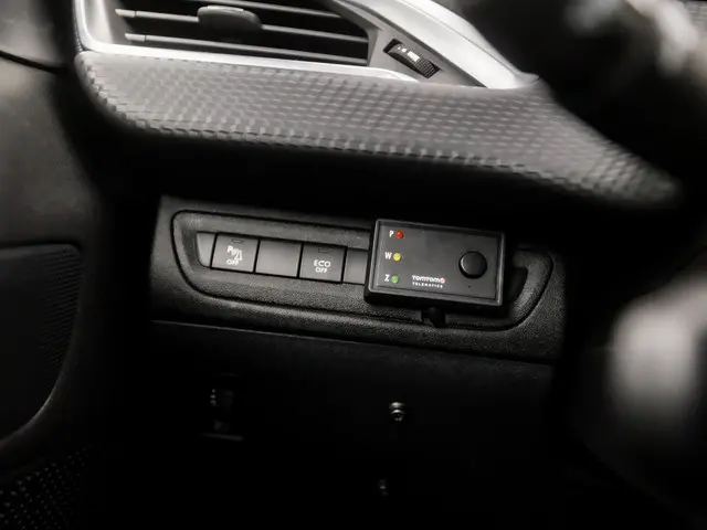 Peugeot 2008 1.2 PureTech Sport 2018 Benzine 24