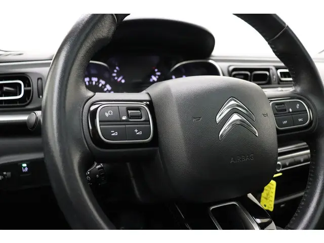 Citroën C3 1.2 PureTech 110pk S&S Shine 2018 Benzine 25