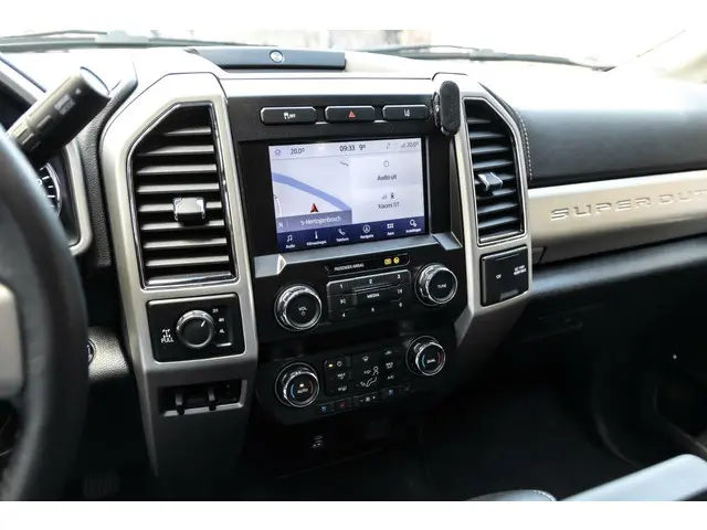Ford F-250 USA Lariat 2021 Benzine 11