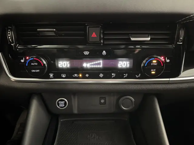 Nissan QASHQAI 1.3 MHEV Xtronic 2023 Benzine 22