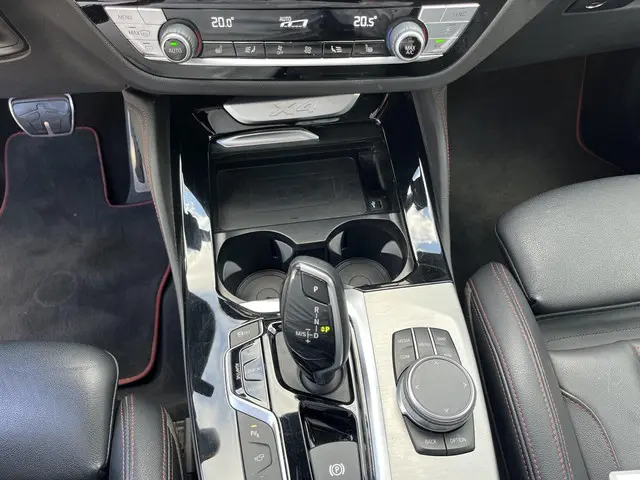 BMW X4 xDrive30i High Executive M-Sport 2019 Benzine 82
