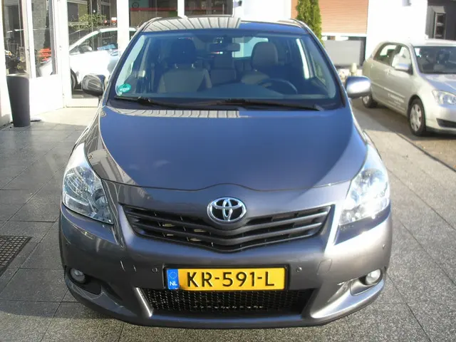 Toyota Verso 1.8 VVT-i Dynamic 2012 Benzine 18
