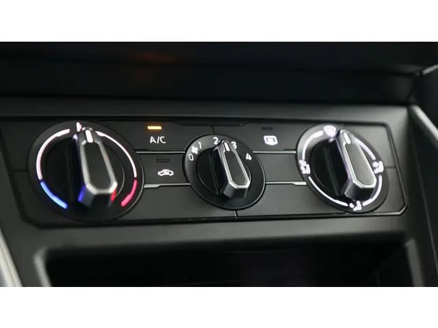 Volkswagen Taigo 1.0 TSI 95pk Life 2024 Benzine 32