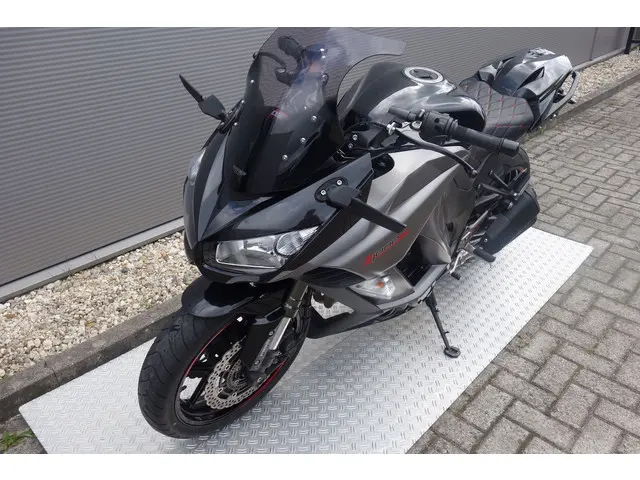Kawasaki Z1000 SX ABS 2014 Benzine 19