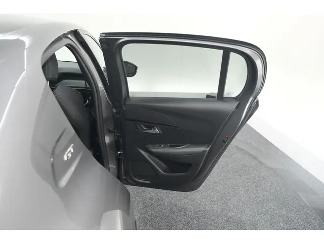 Peugeot 208 PureTech 100 GT 2023 Benzine 61