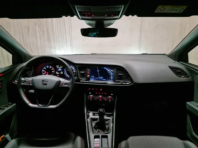 SEAT Leon 1.4 EcoTSI FR Business Intense 2018 Benzine 39