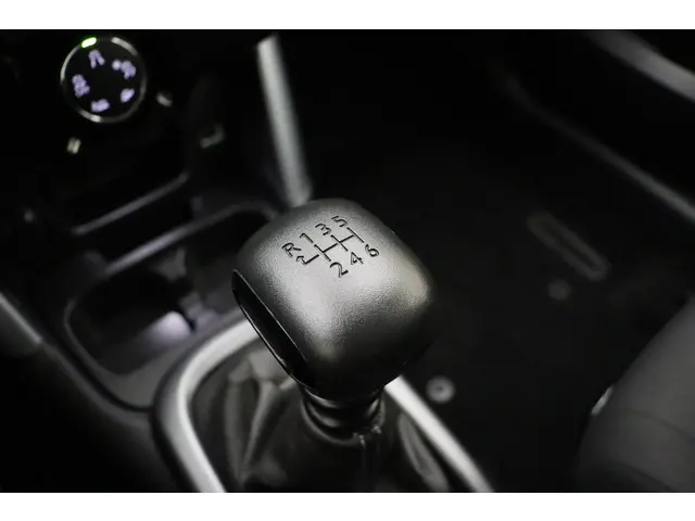 Citroën C3 Aircross 1.2 PureTech S&S Shine 2019 Benzine 25