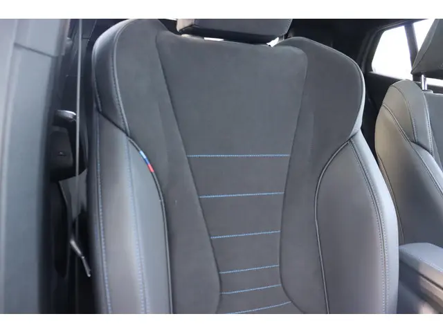 BMW iX2 xDrive30 67 kWh 2024 Elektrisch 12