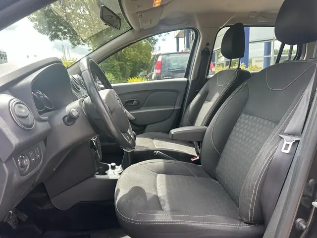 Dacia Logan MCV 0.9 TCe Prestige 2014 Benzine 19