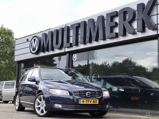 Volvo V70 D2 Nordic+ Automaat, excl BPM 2014 Diesel