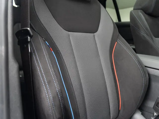 BMW 3 Serie Touring 330e 2025 Hybride Benzine 12