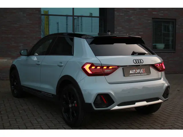 Audi A1 CITYCARVER 30 TFSI epic 2020 Benzine 14