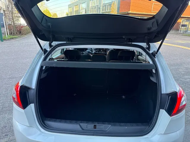 Peugeot 308 1.2 PureTech Allure 2017 Benzine 5