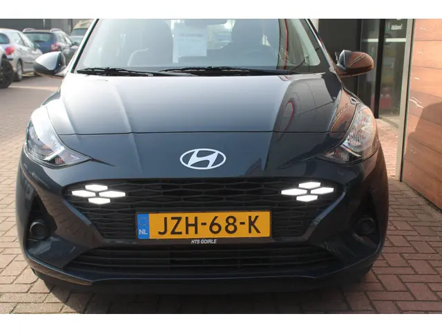 Hyundai i10 1.0 Premium 2025 Benzine 9