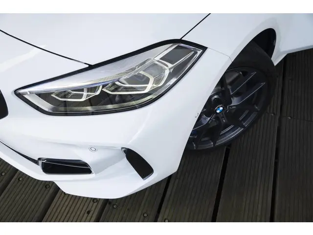 BMW 1 Serie 5-deurs 118i 2024 Benzine 49