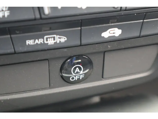 Honda Civic 1.8 Sport 2012 Benzine 24