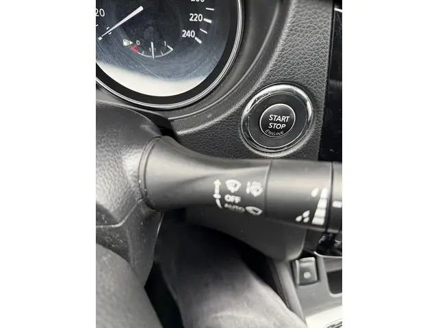 Nissan QASHQAI 1.2 Tekna Automaat 2015 Benzine 52