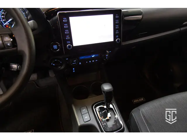 Toyota Hilux 4.0 Double Cab Adventure 2024 Benzine 14